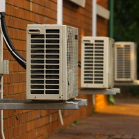 The pros and cons of using an external wall bracket to mount your air conditioner image